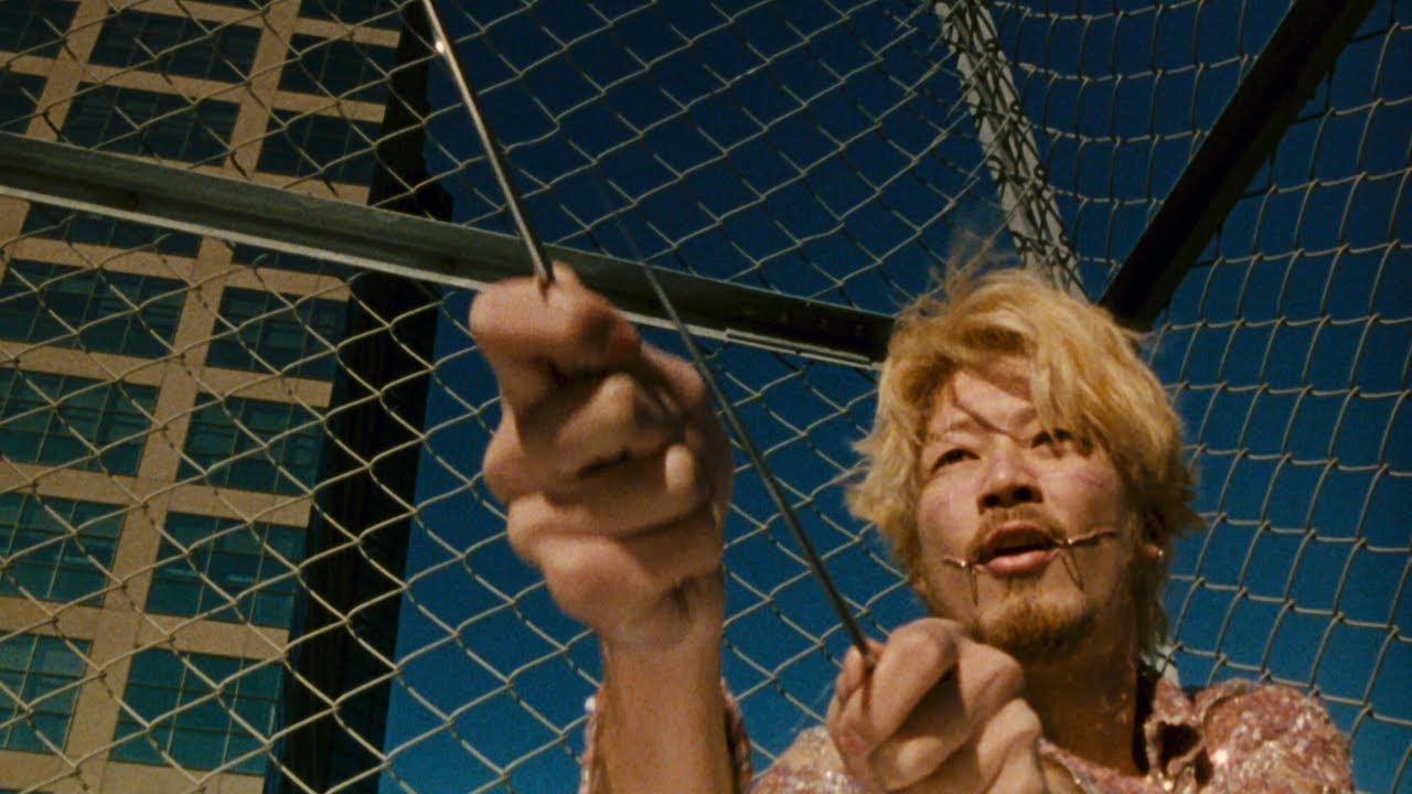 Ichi the Killer - Rooftop chase scene 4K
