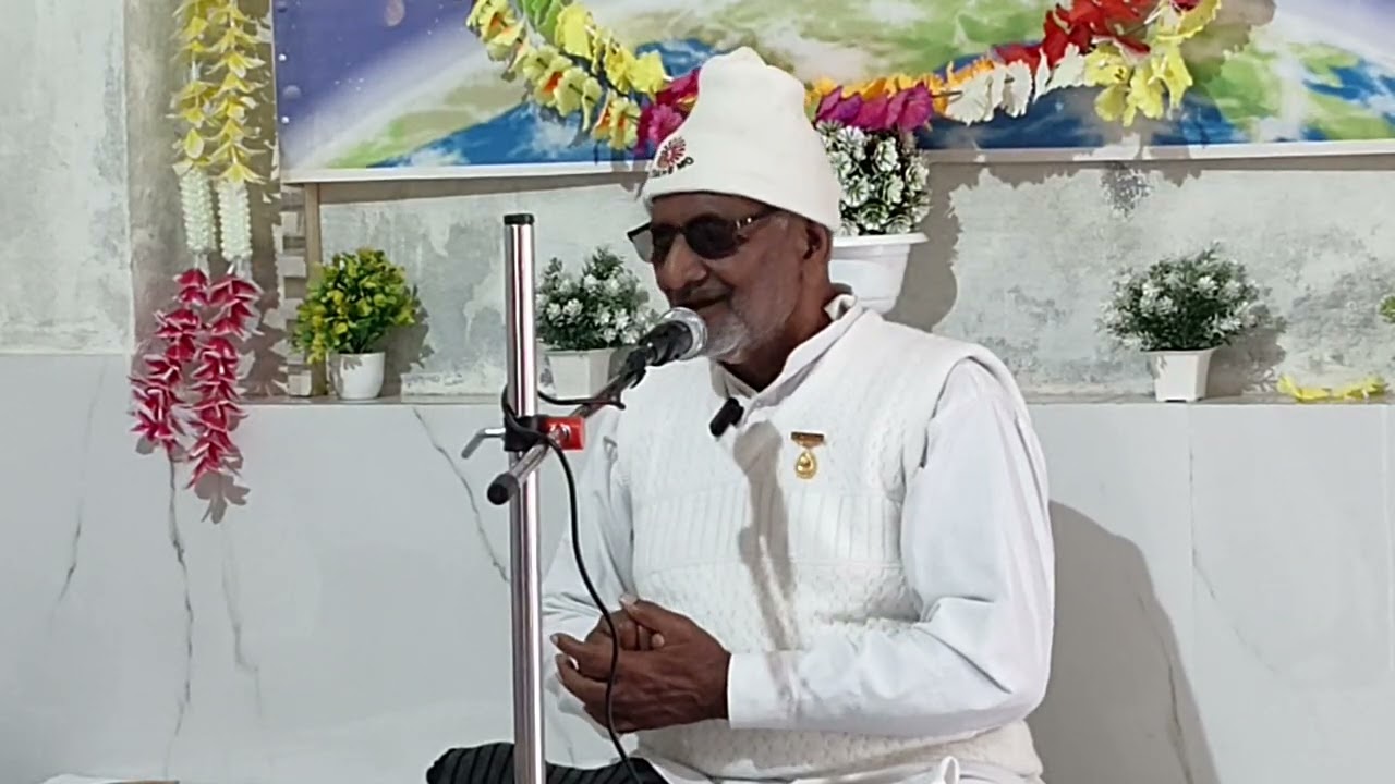 अजीब सी मूर्तियां बनाई गई ताकि लोग सोचें लेकिन लोग पशु समान बन गए हैं आज 