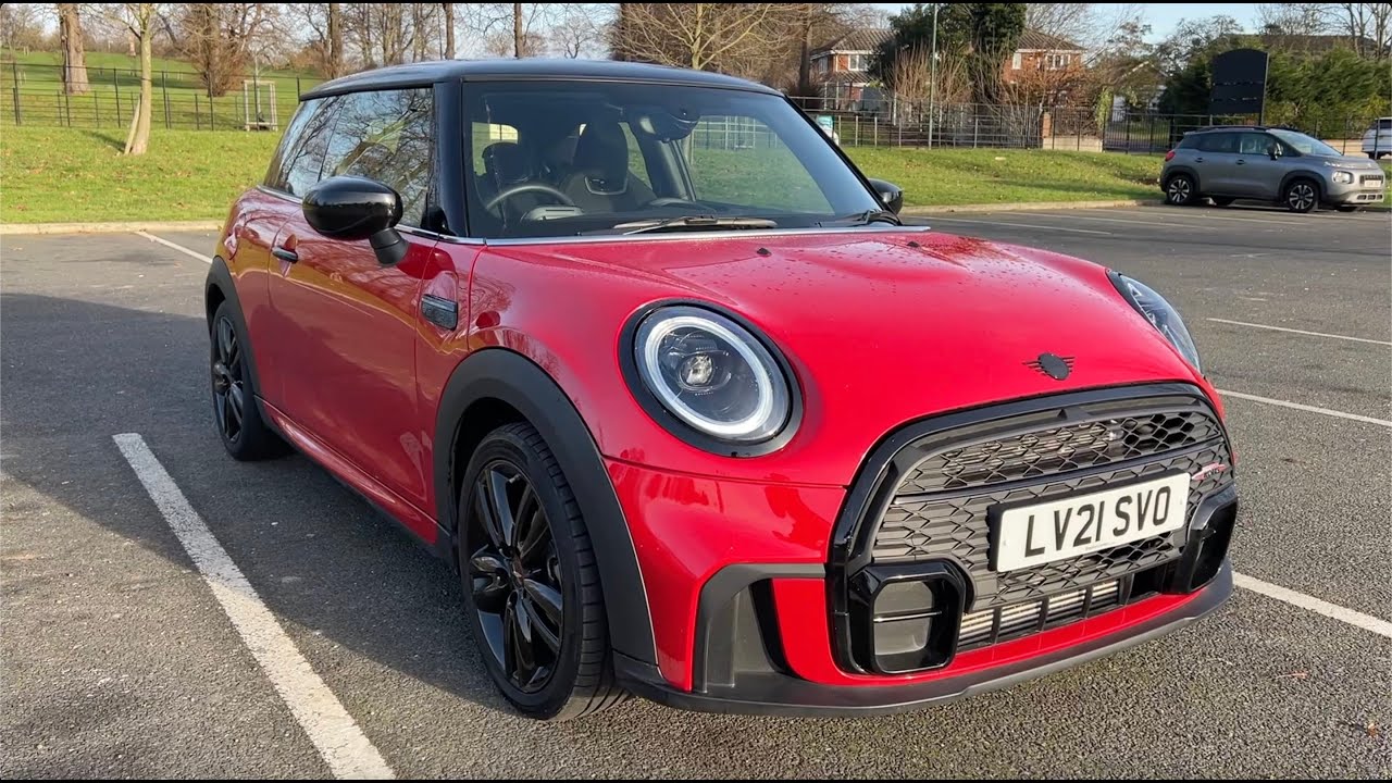 2021 MINI Cooper Review - A Quirky, Fun BMW!
