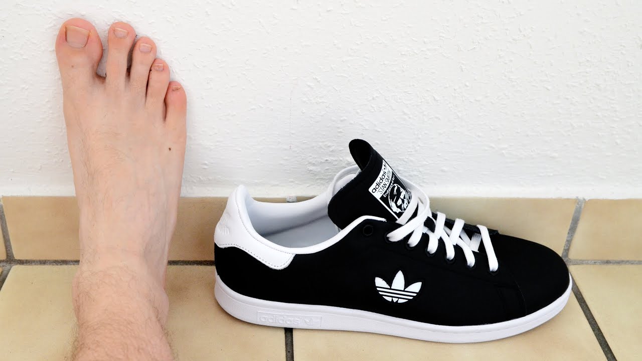 With VS Without Socks Adidas Stan Smith Black Leather