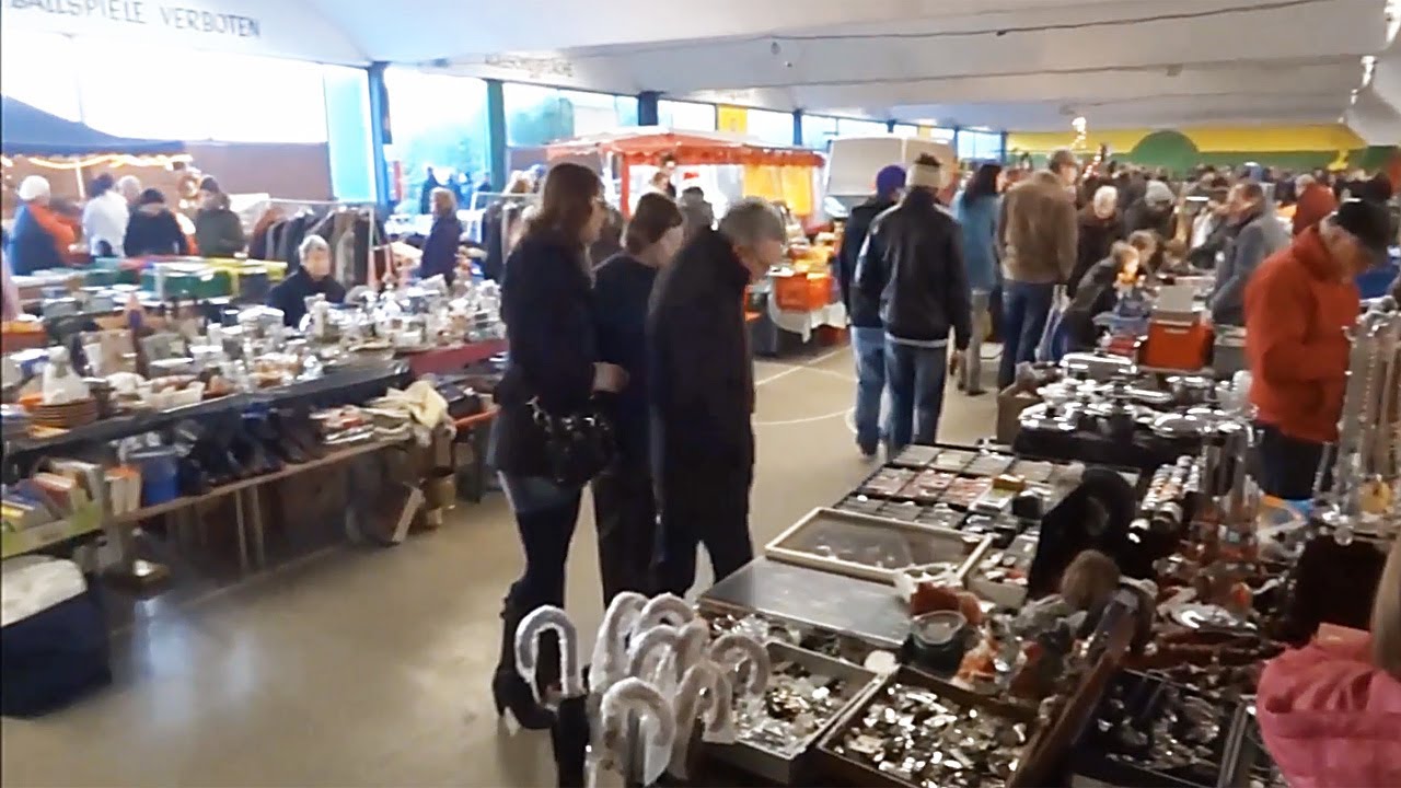 Trödelmarkt in der Aaseehalle in Bocholt - Der bekannte Flohmarkt in Bocholt