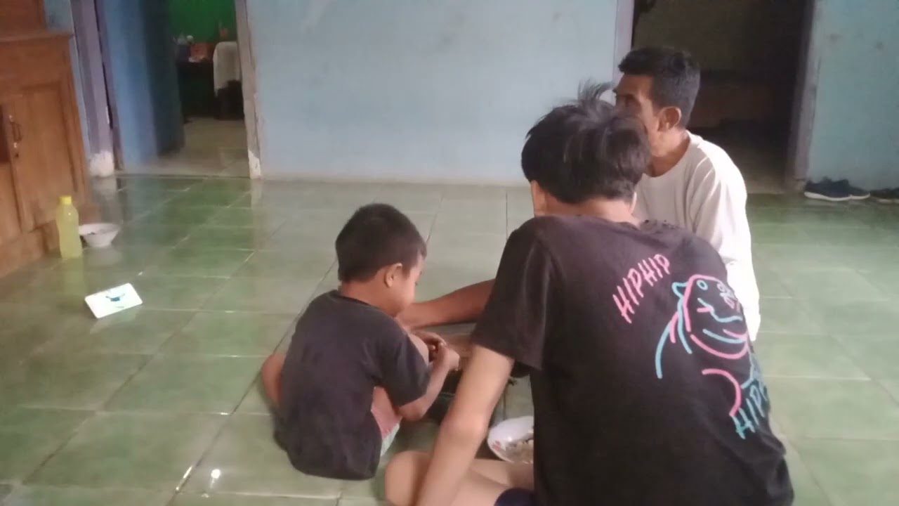 Niko maem karo kakine