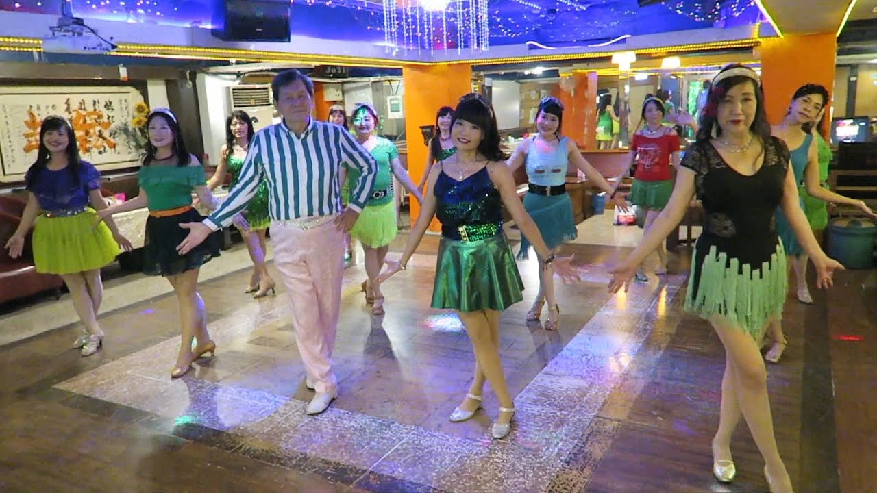 Yes, Sir! I Can Boogie Line Dance(By Stephen & Lesley McKenna)