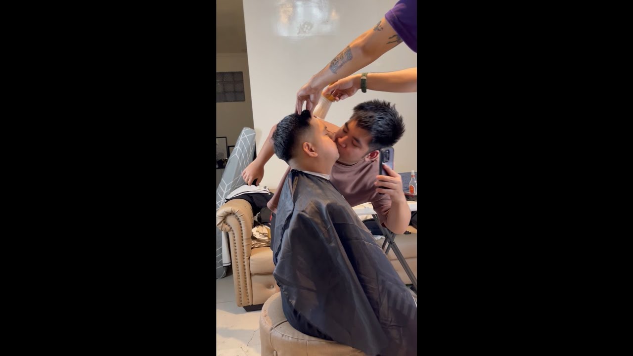 HALIK PRANK