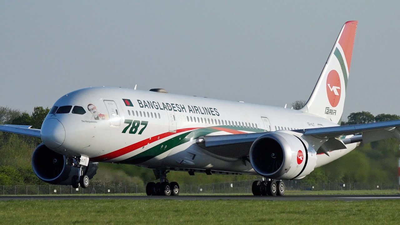 Sunset Plane Spotting at Manchester Airport Runway 05R - Evening Arrivals