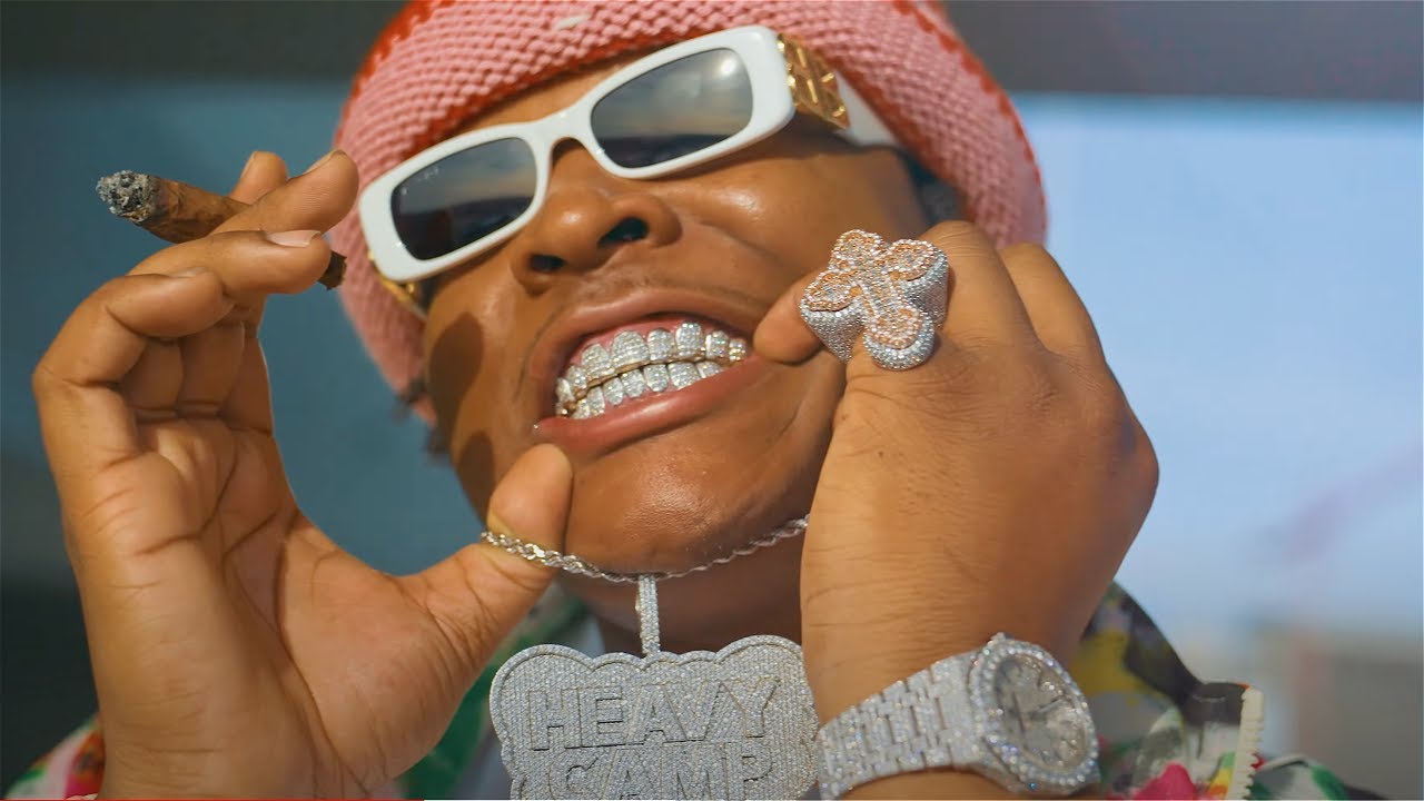 Trapionn - Glued To Money (Official Video)