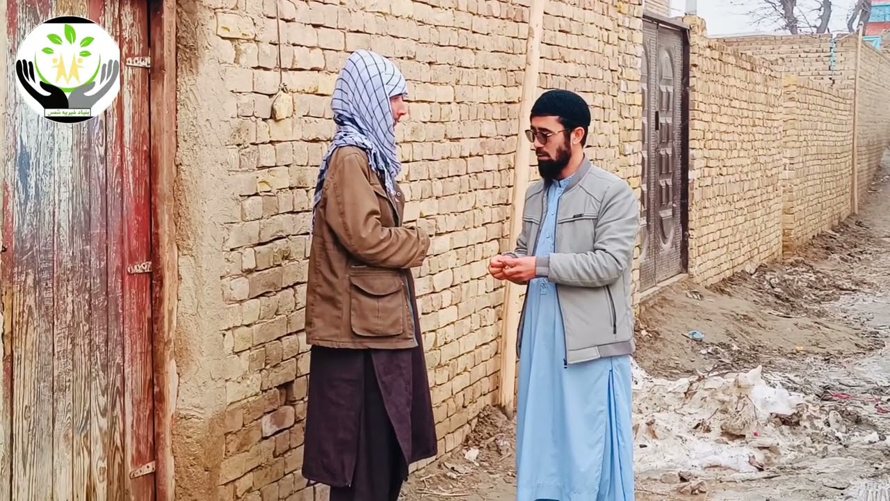 کسی که به نیازمند کمک می‌کند خداوندج گره‌ای از کارش باز می‌کند و اجرش را چند برابر برایش میدهد