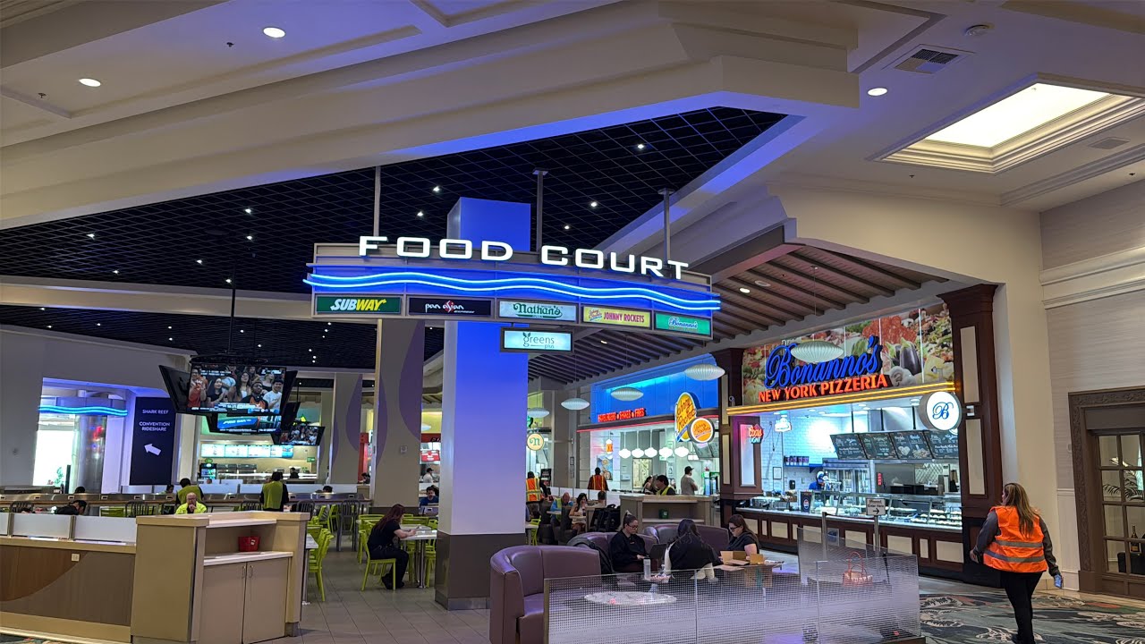 CHEAP EATS! What's To Eat At Mandalay Bay Food Court in Las Vegas?