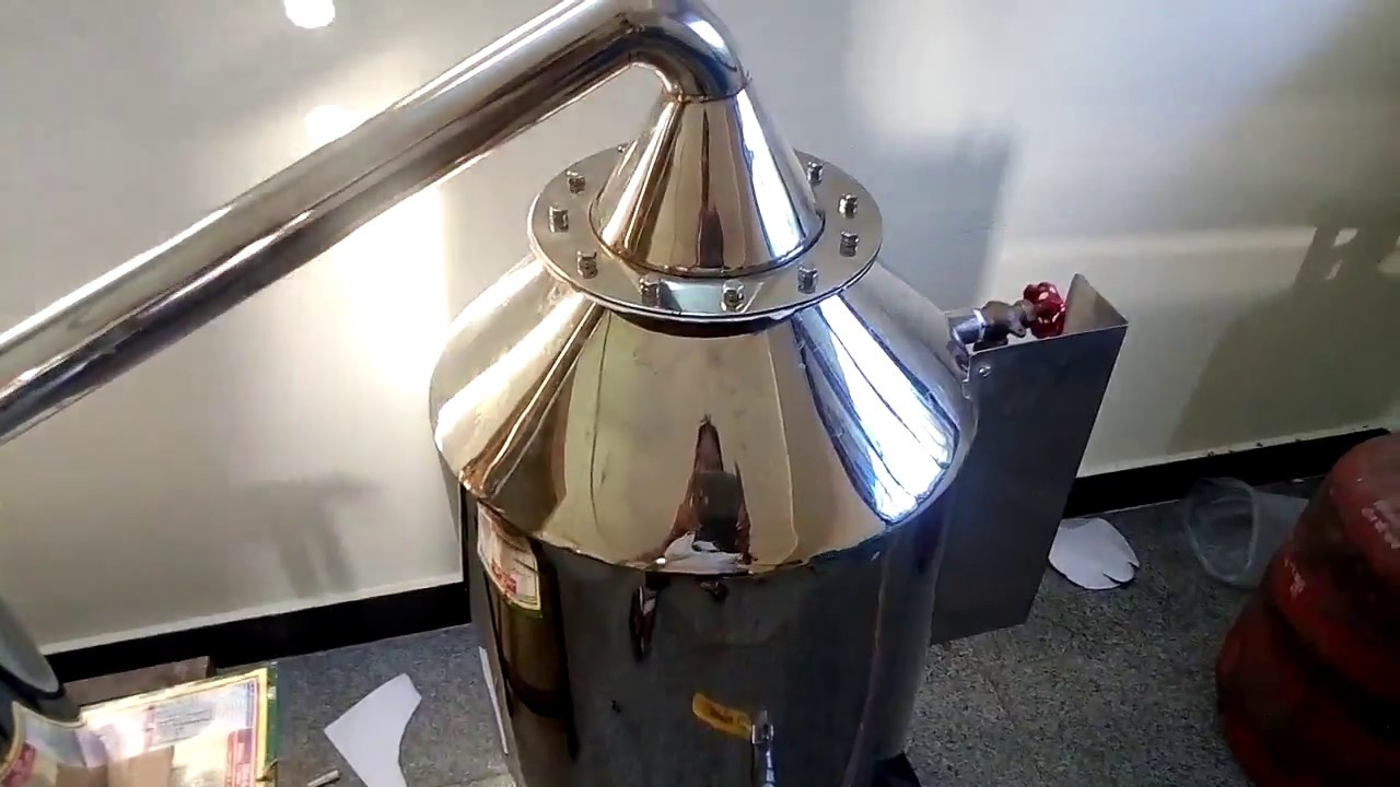 Herbal Distillation Equipment | 50-200L Capacity | LPG, Firewood & Steam Heating Options