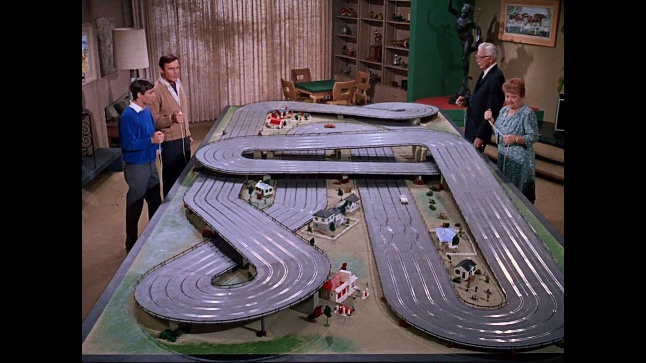 Monster Hobbies Street Racing League 2016 -1966 Batman Slot Car Track - Race #3&4
