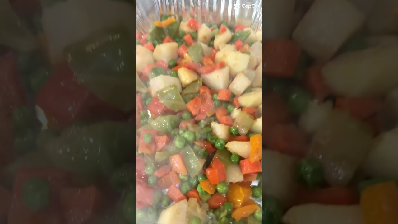 Cooking Menudo #filipinofood #porkmenudo #pinoyfood #pinayinvirginia #pinaysaamerika #hairstylist