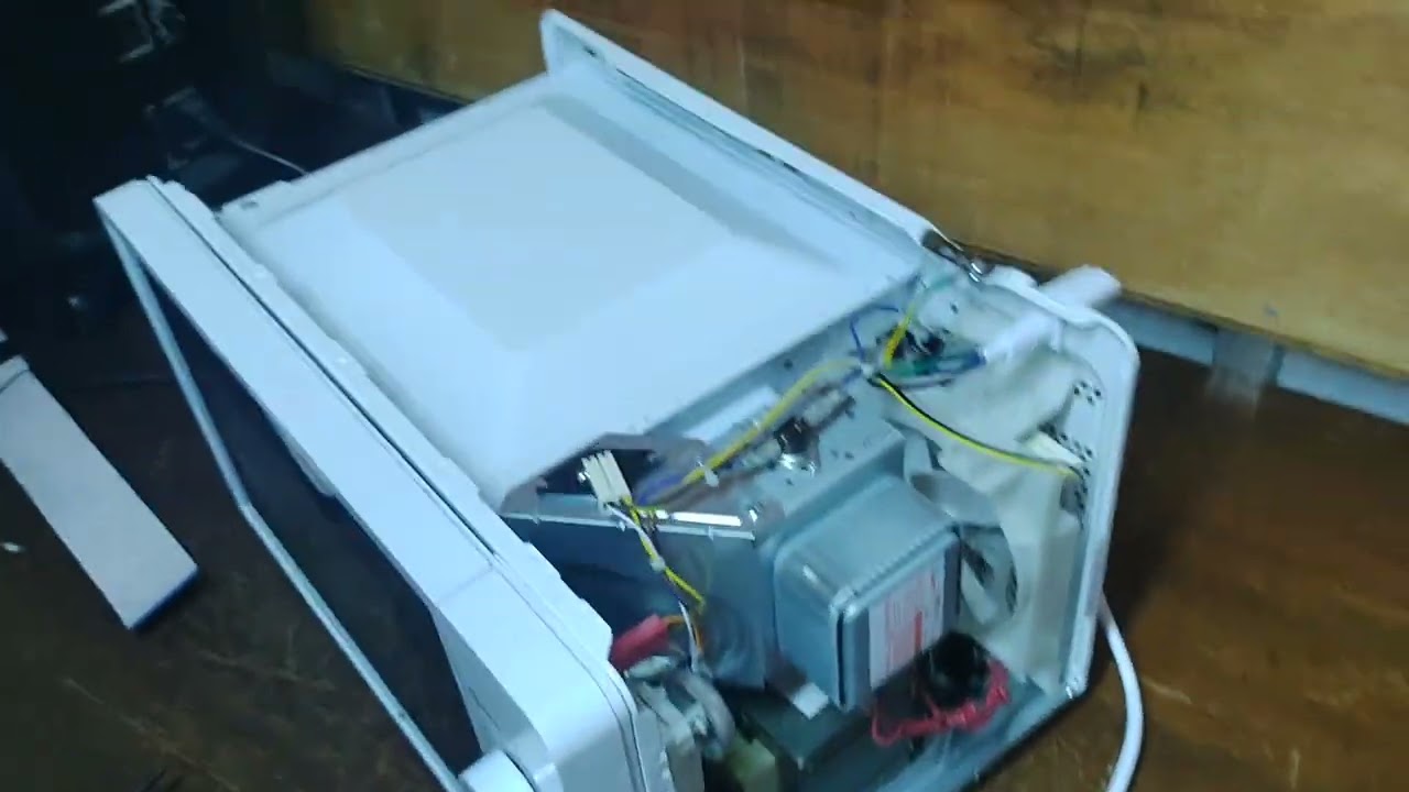 REPARACIÓN DE HORNO DE MICROONDAS MARCA THOMAS NO CREERAS LO QUE ERA. FACIL LA REPARACIÓN SUSCRÍBETE