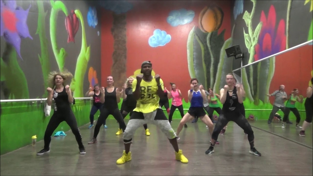 Amarfis and Attack Band - The Chicken-Zumba with iho