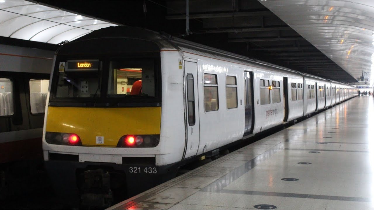 *Full Journey* on Greater Anglia Class 321433 from Southend Victoria to London Liverpool Street