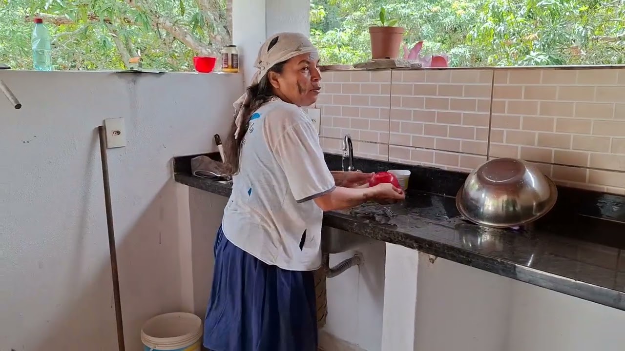 #brasil #vidanaroça #humor #youtube dona zefina fazendo comida para o seu Sarafim vai levar na roça 