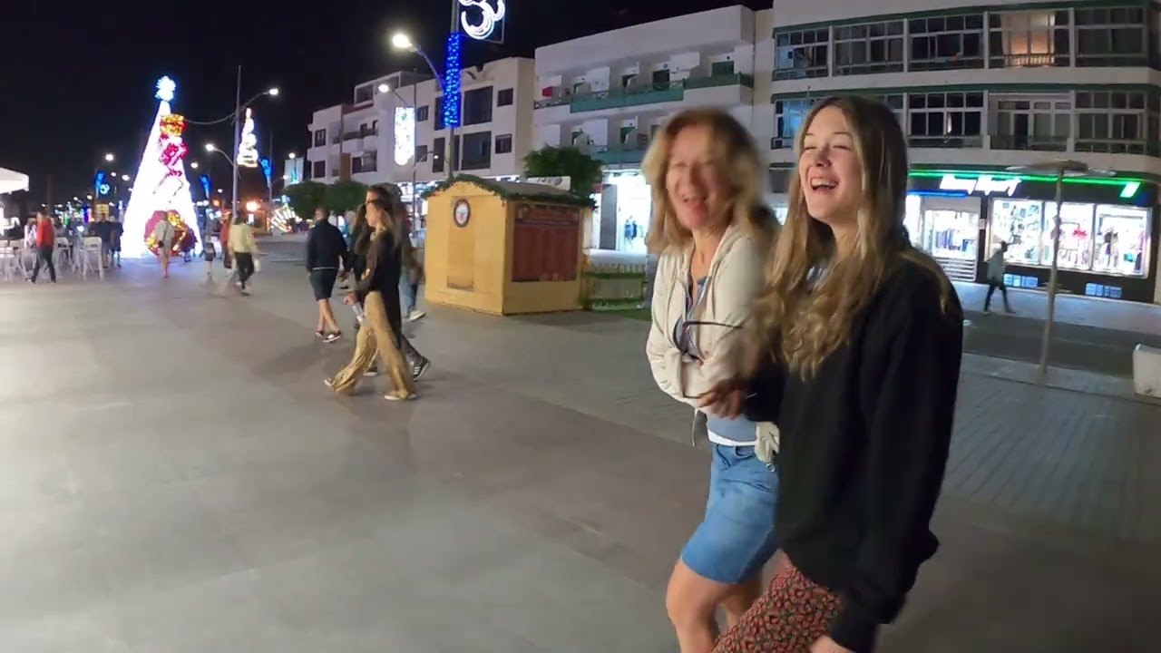 Fuerteventura, Corralejo at night 2023/12 E
