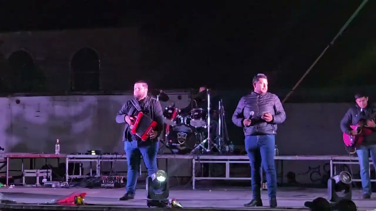 Cover en vivo el compa lako MF norteño la Maxima Fuerza 