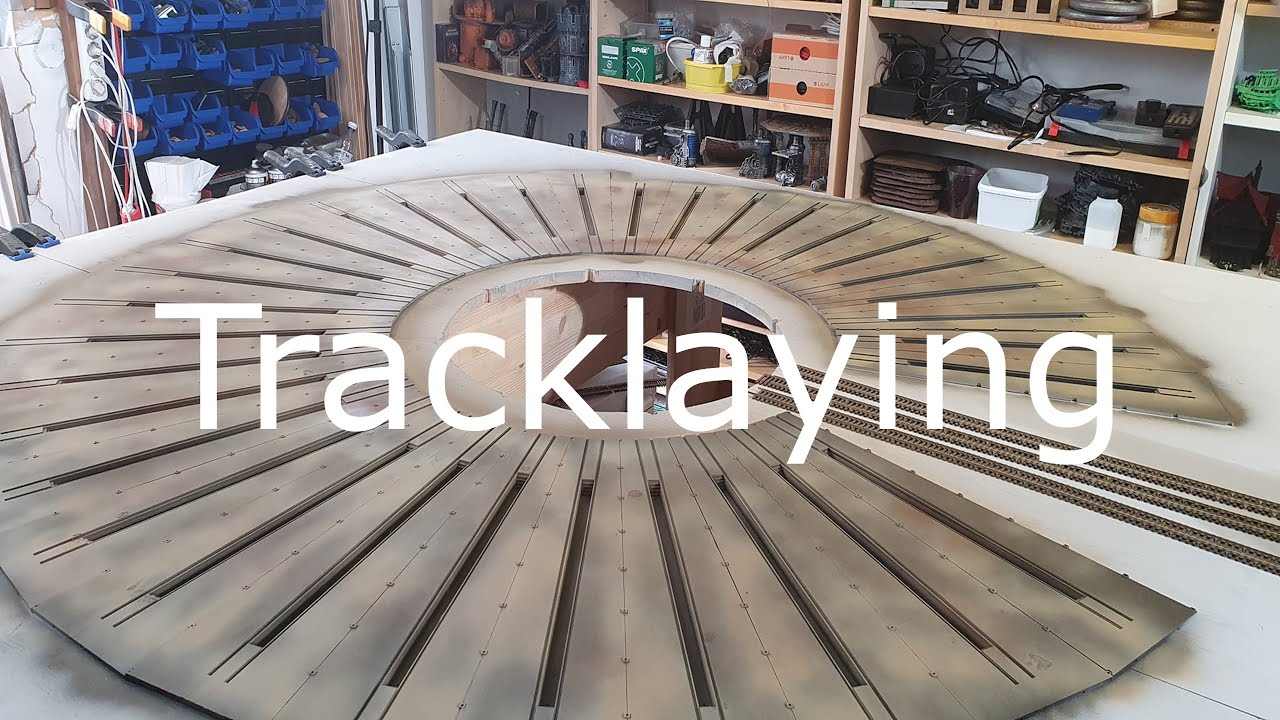 Modern roundhouse and 130' turntable from Walthers: Tracklaying