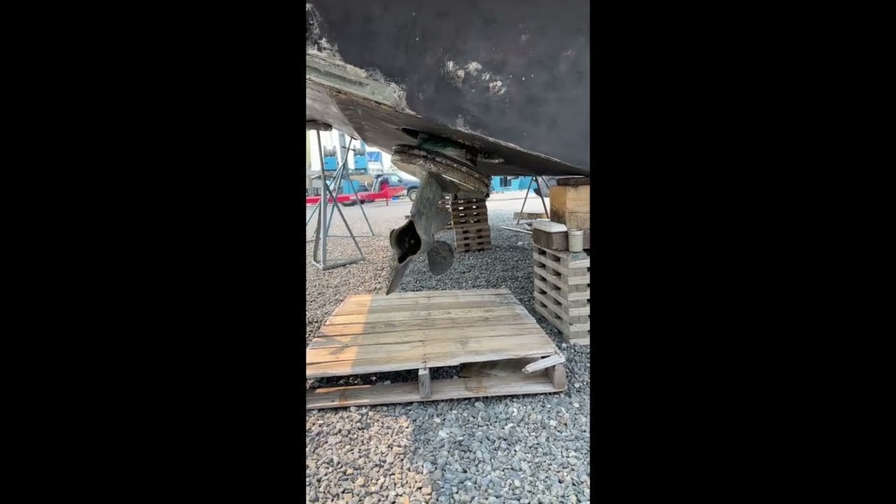 Volvo Penta IPS drive removal