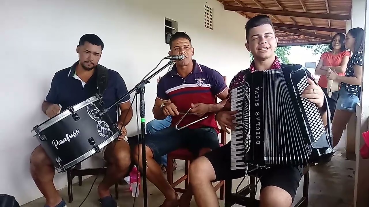 Adelmo Soares Lucas e Douglas Silva sanfoneiro 