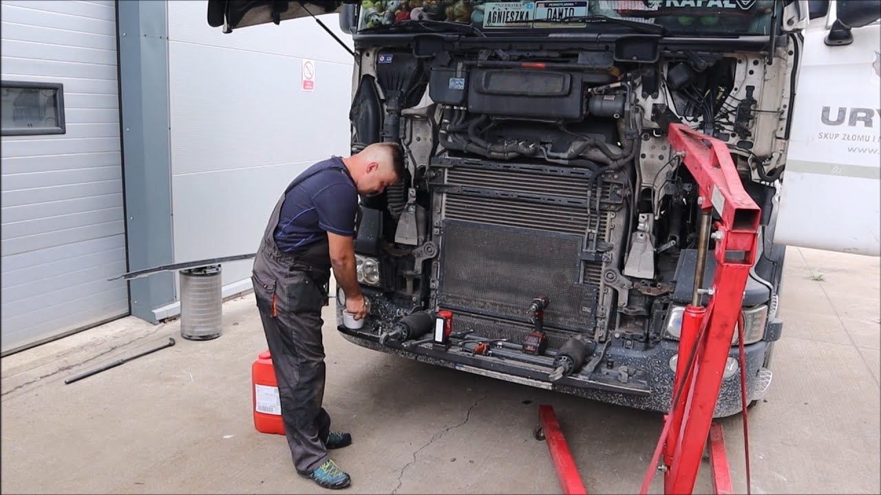 Ремонт подвески кабины старого типа Scania R... На этот раз у нас появилась возможность посетить ...