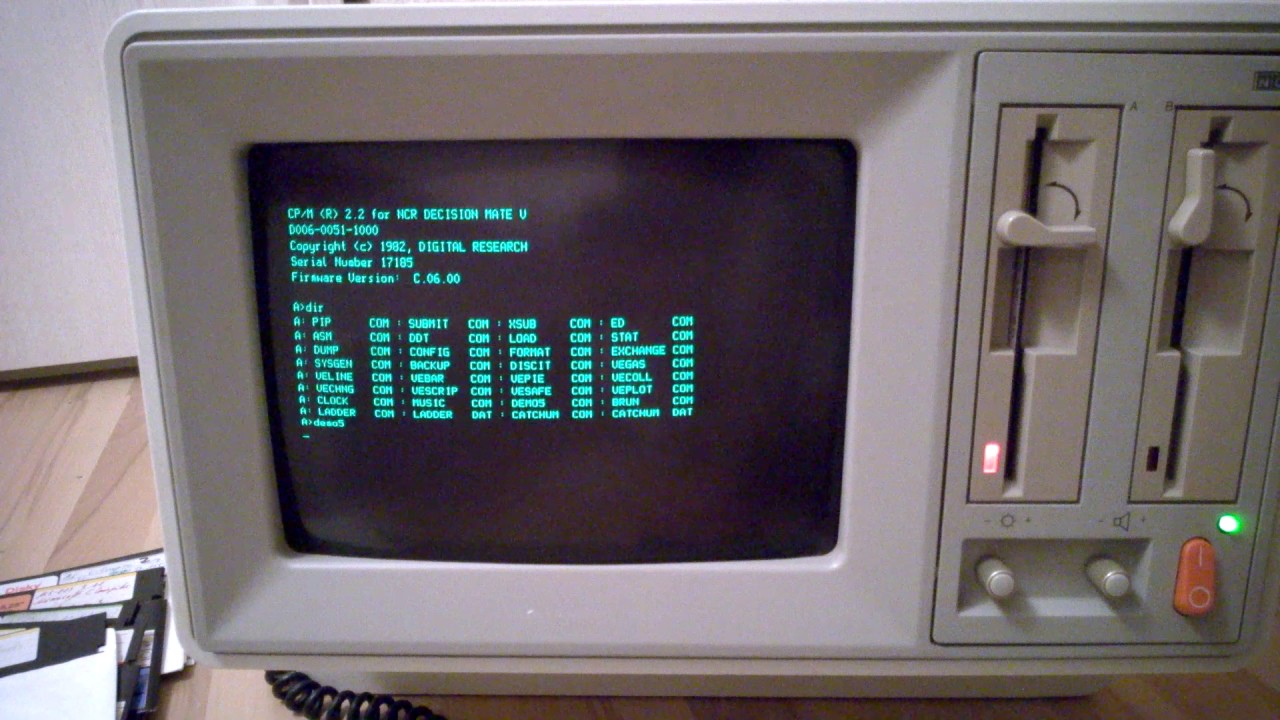NCR Decision Mate V DMV - vorgestellt mit Demo & CP/M & MS-DOS - full demonstration