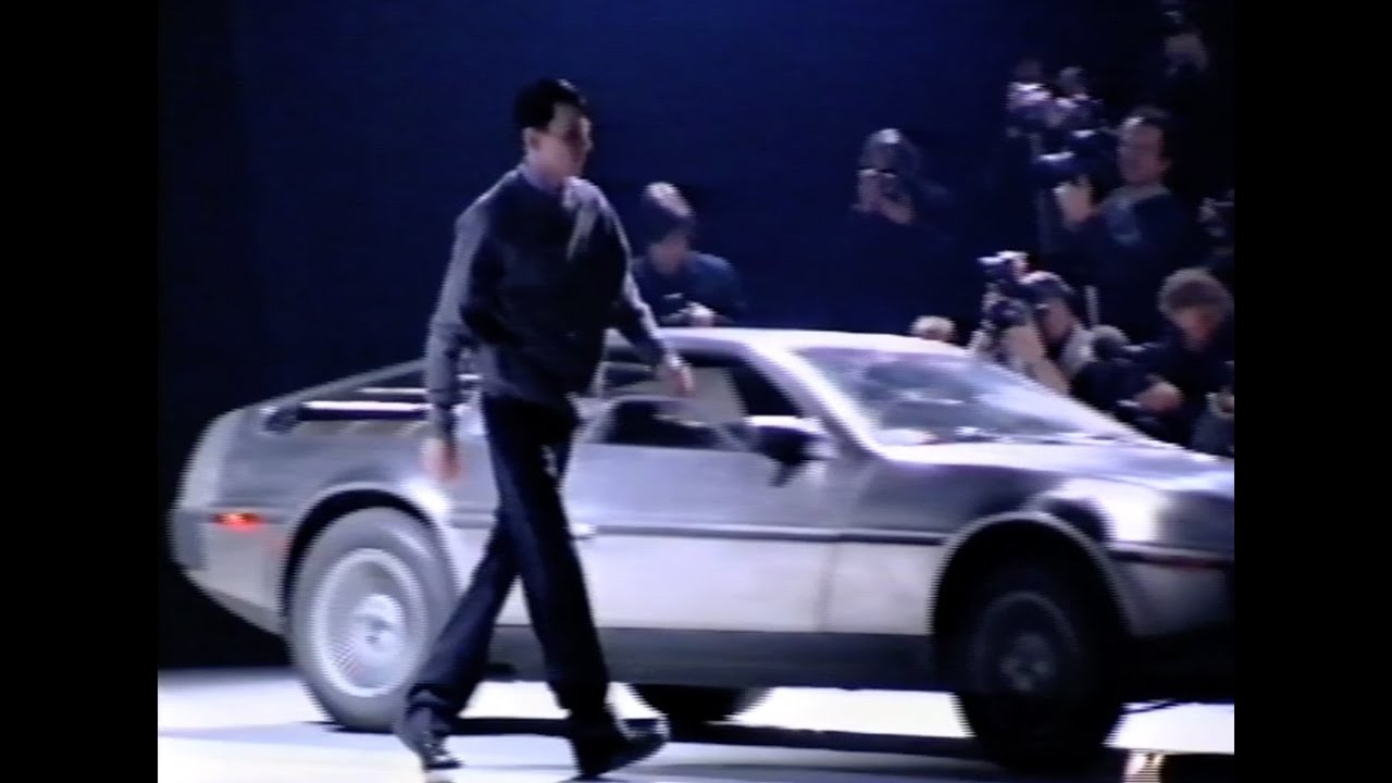 Raf Simons Autumn/Winter 2000-2001 Show