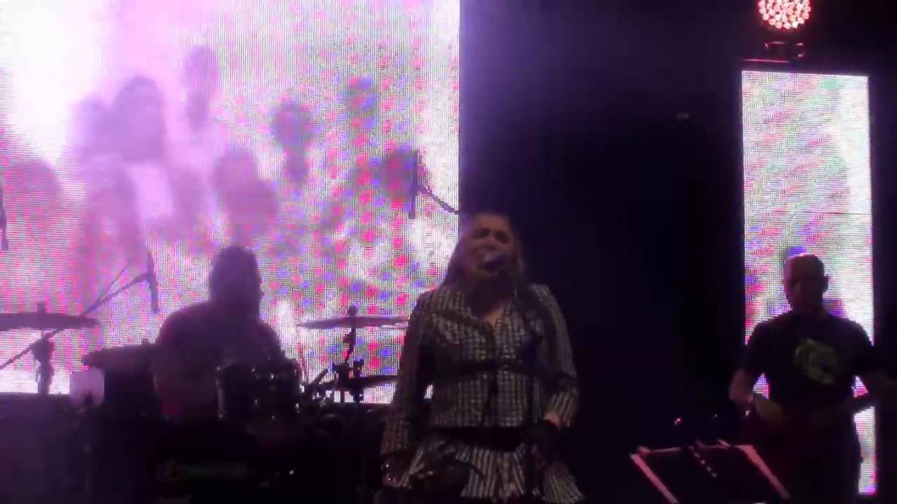 Loredana Bertè - La tigre e il cantautore (live in Varallo, 19-07-2014)