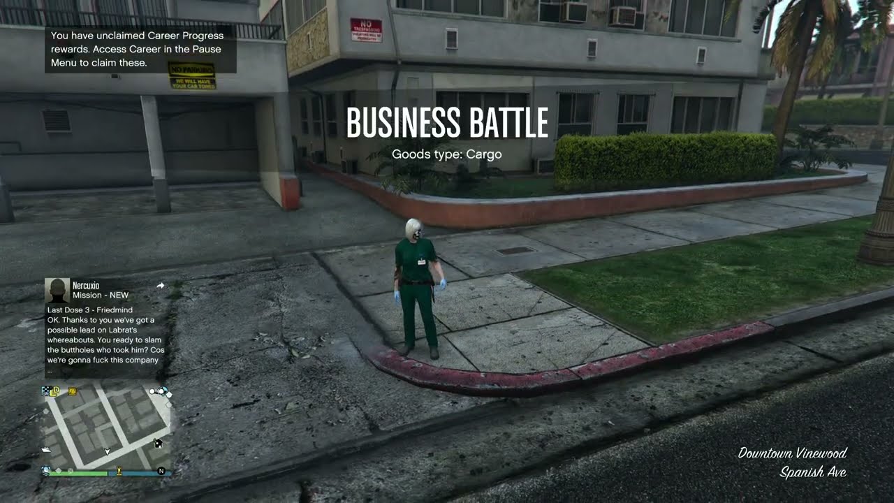 How to get the paramedic outfit (job in the description) 