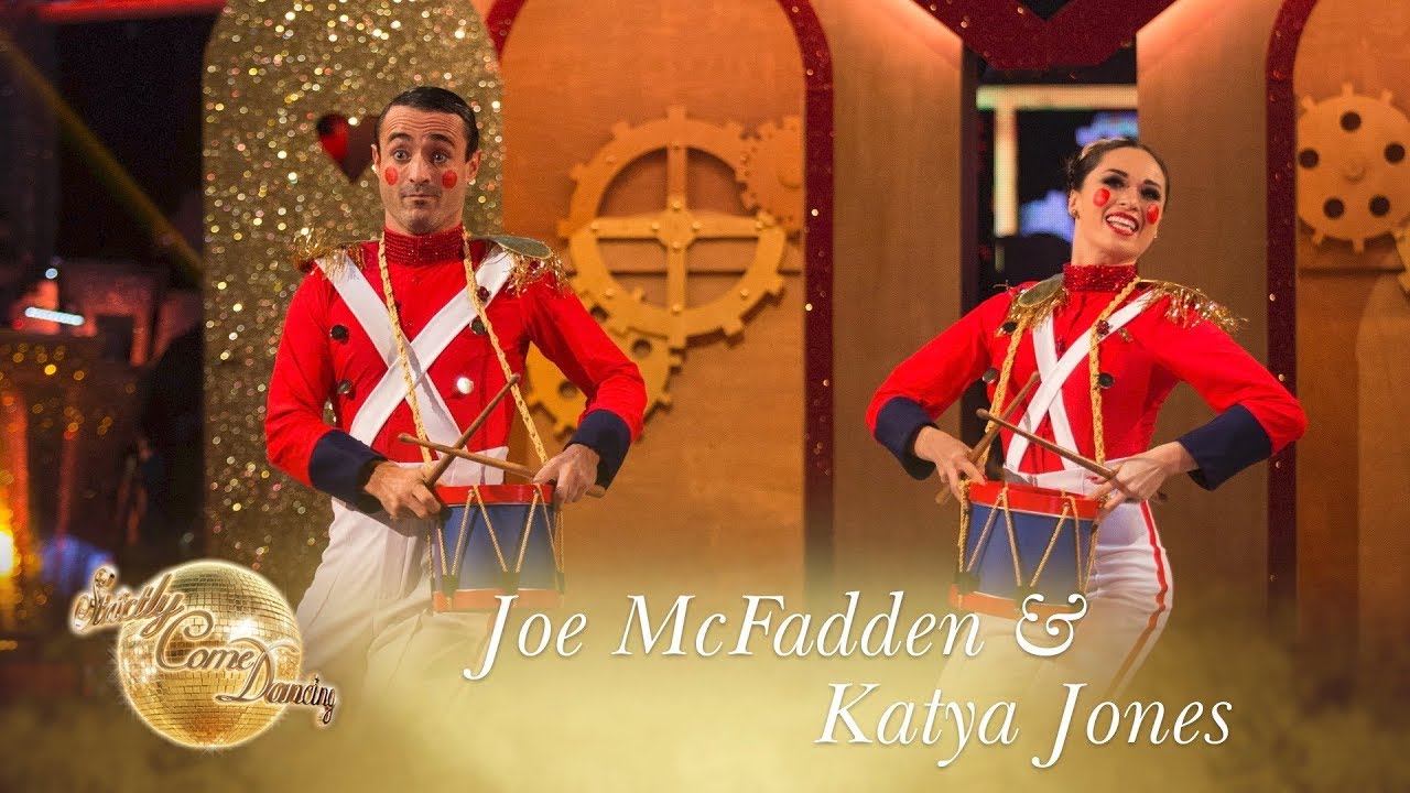 Joe and Katya Charleston to 'Alexander's Ragtime Band' - Strictly Come Dancing 2017