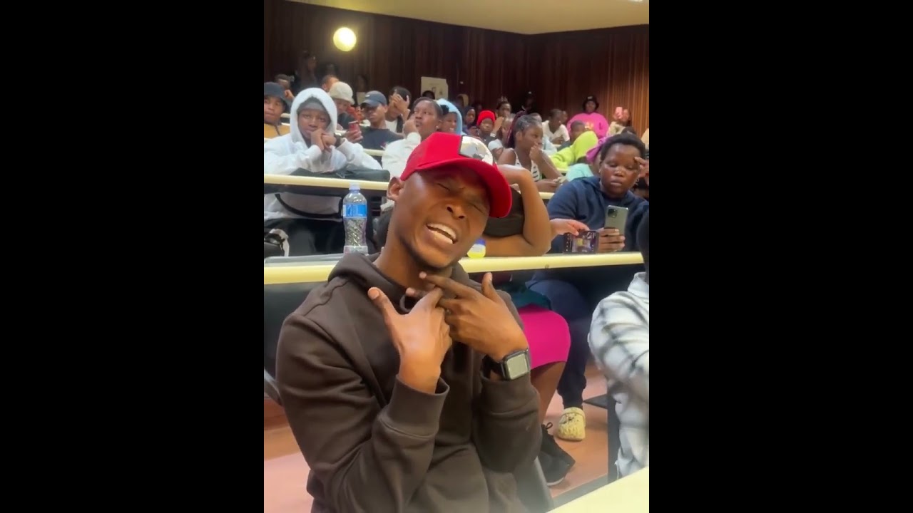 UMakwenzeka/ Uyah waffles 🧇 vocals. Full poem .