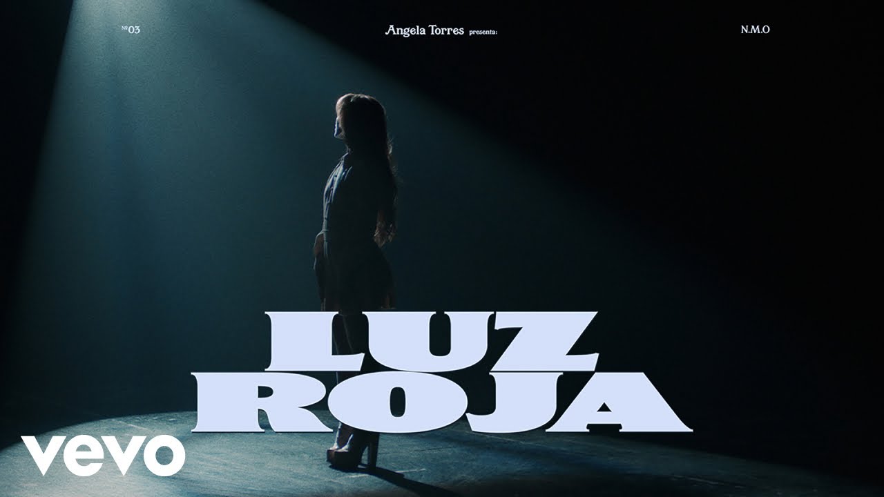 Ángela Torres - LUZ ROJA (Official Video)