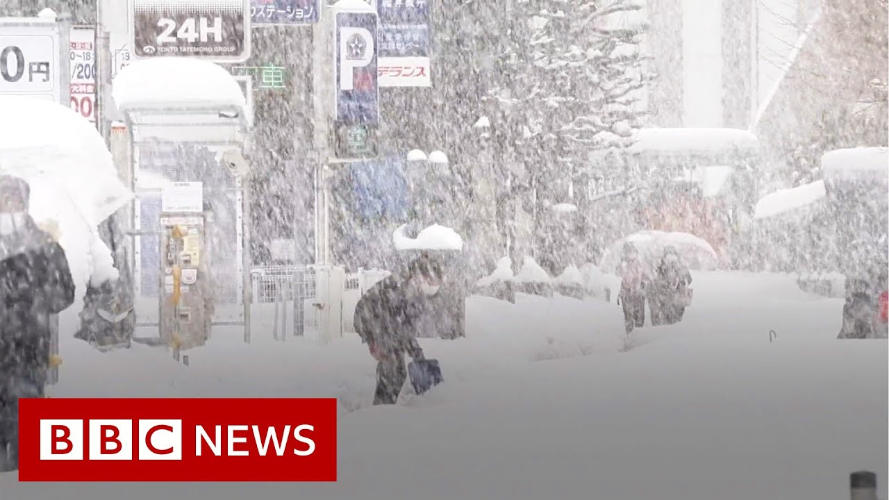 Snow storms bring deadly chaos to Japan - BBC News