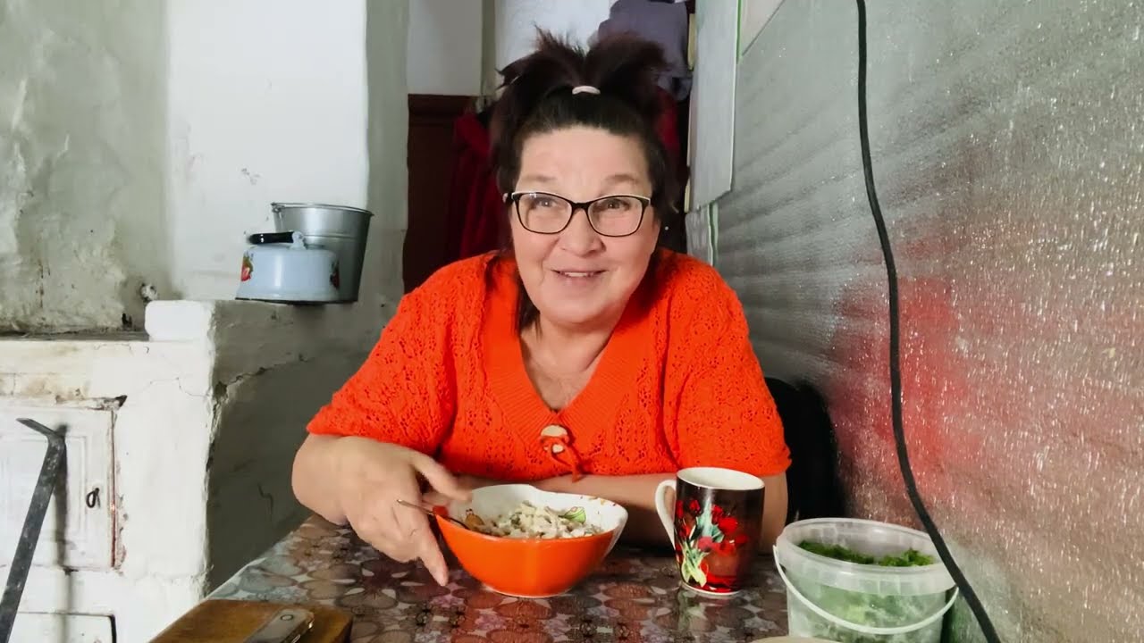 Под колпаком или есть ли жизнь…на работе?