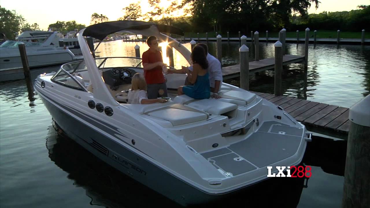Larson Boats 2012