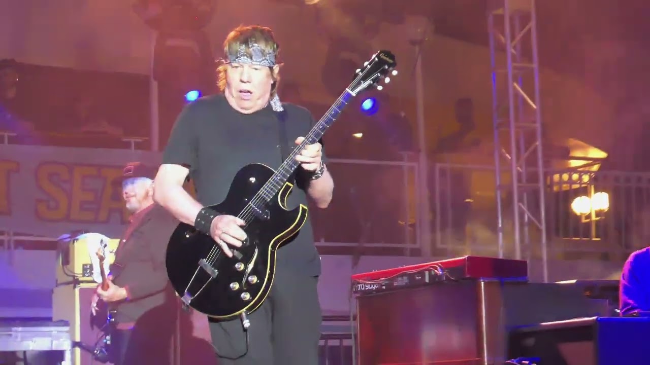 Joe Bonamassa and George Thorogood - No Particular Place to Go