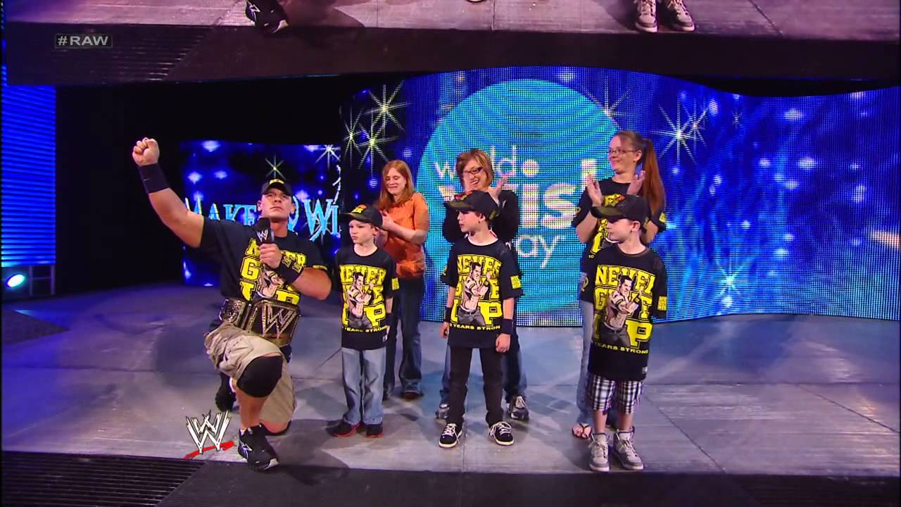Джон Сина присоединяется к Wish Kids на арене: Raw, 29 апреля 2013 г.