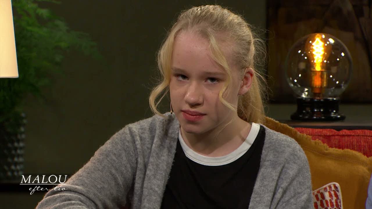 Elsa drabbades av cancer som 5-åring - får tröst av terapihunden Livia - Malou Efter tio (TV4)