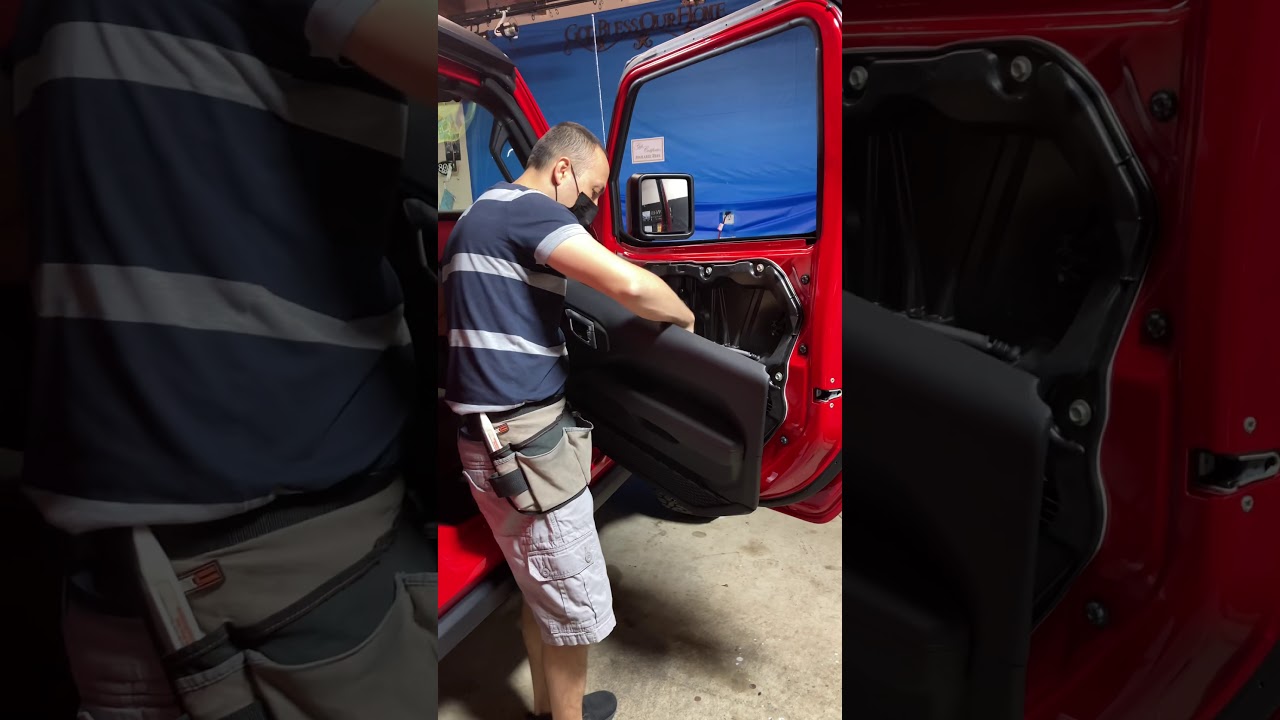 How to remove a door panel from 2021 Jeep Rubicon