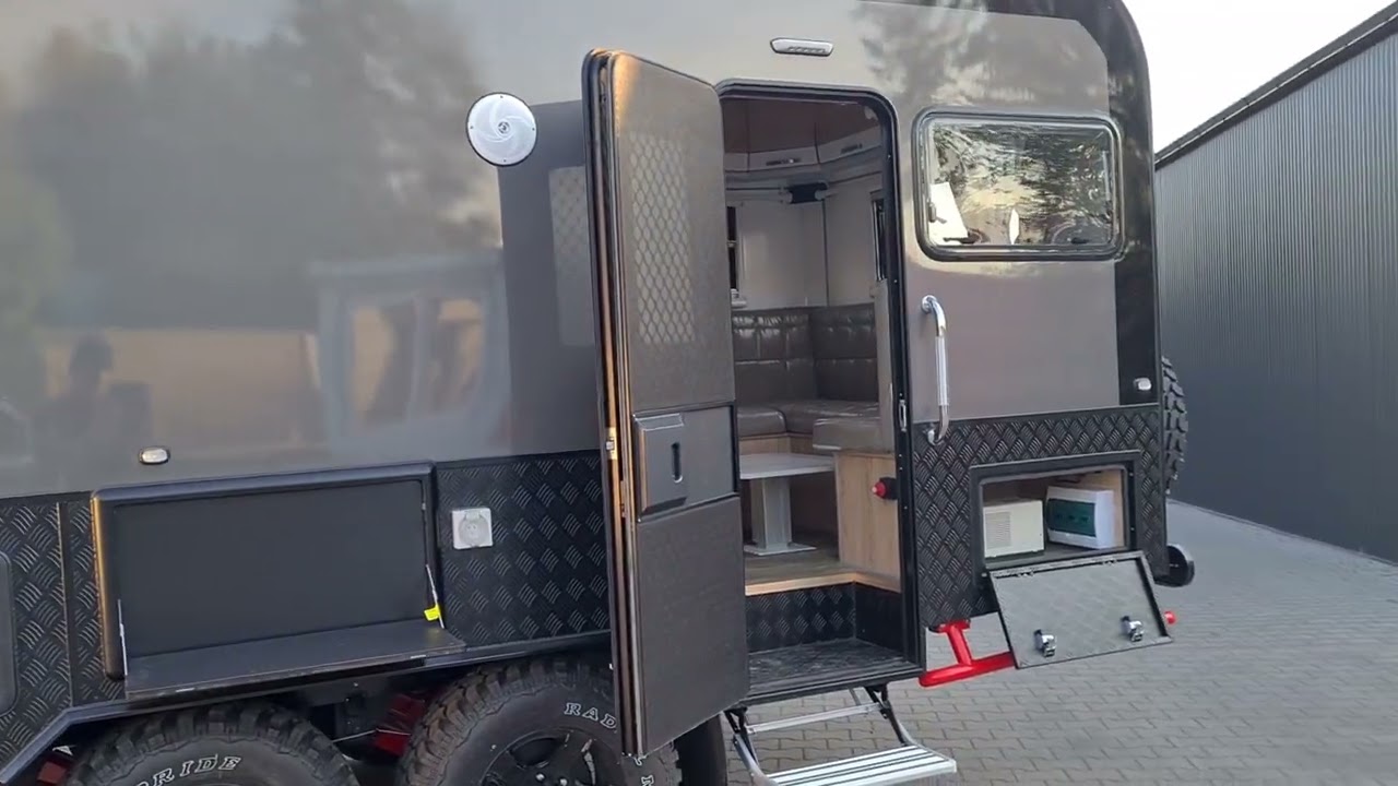 Black series HQ21 off-road travel trailer / caravan-Auction 45973-6