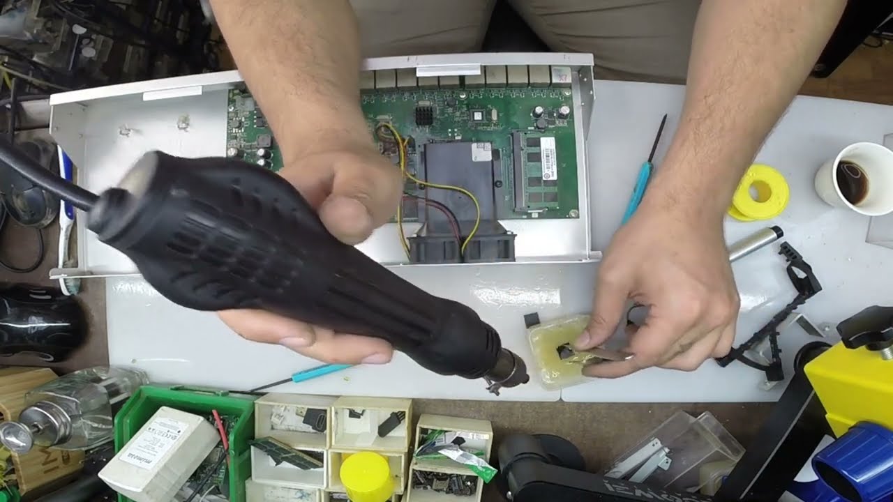 MikroTik Switch 1100 X2 AH Network Problem &ndash; Unplugged & CPU Swap Fix!