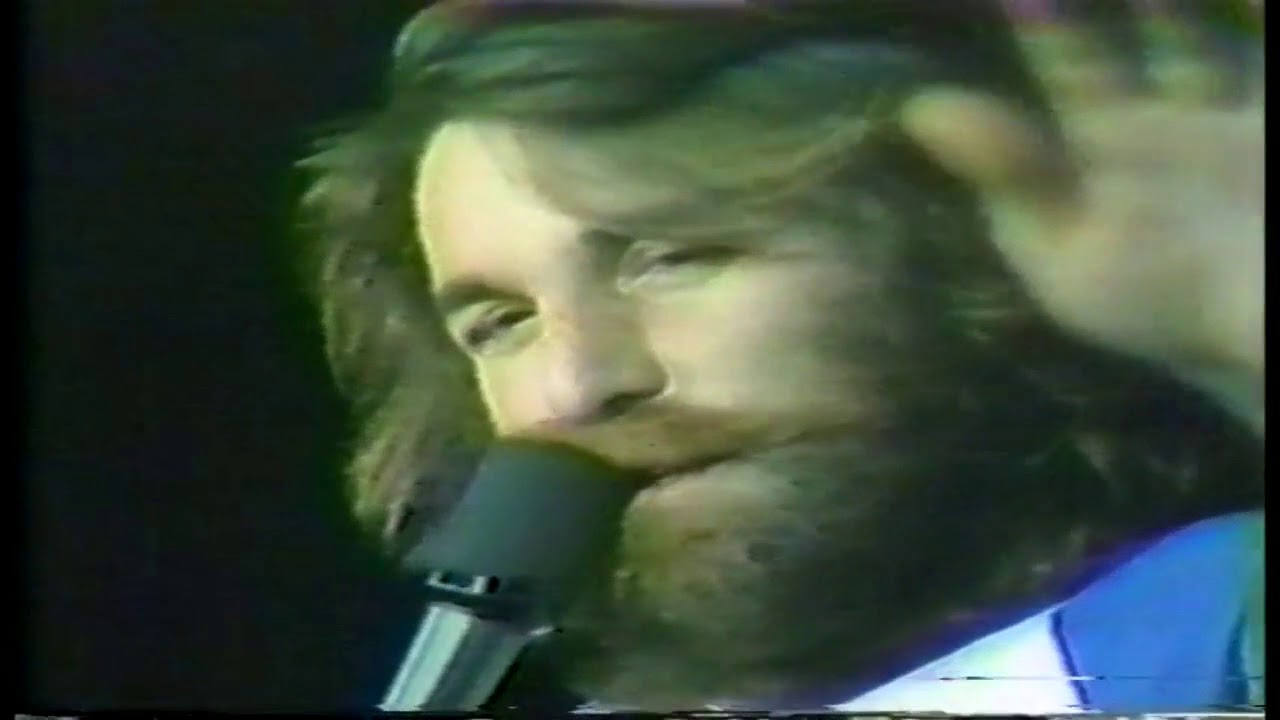 The Beach boys Live 1977 You're So Beautiful