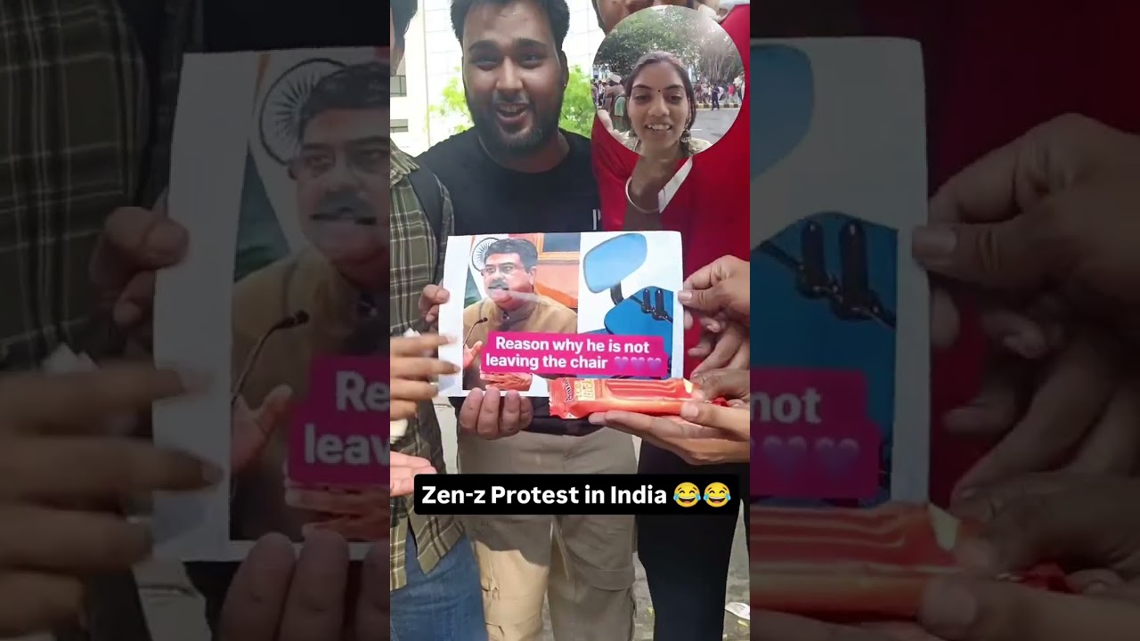 🤯 These protest posters stole the show! Indian Gen Z came with savage messages. 😎🔥📍Jantar Mantar