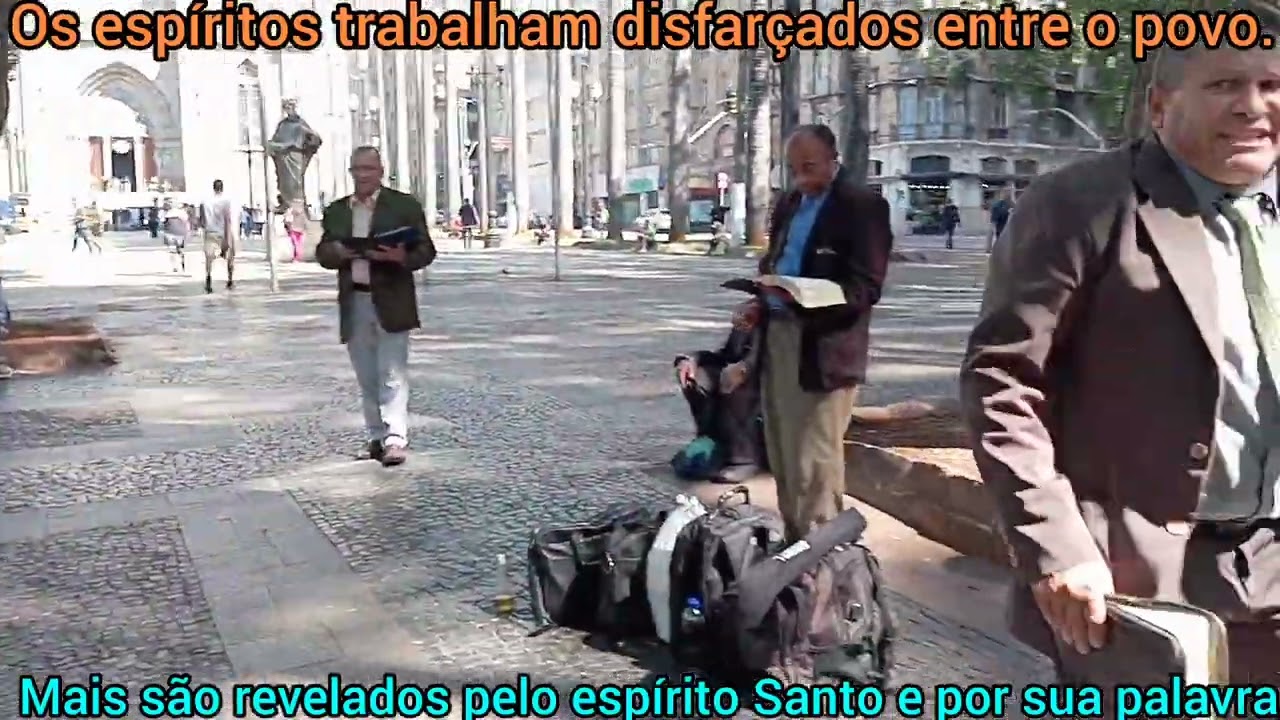A palavra revelada perturba os demônios.