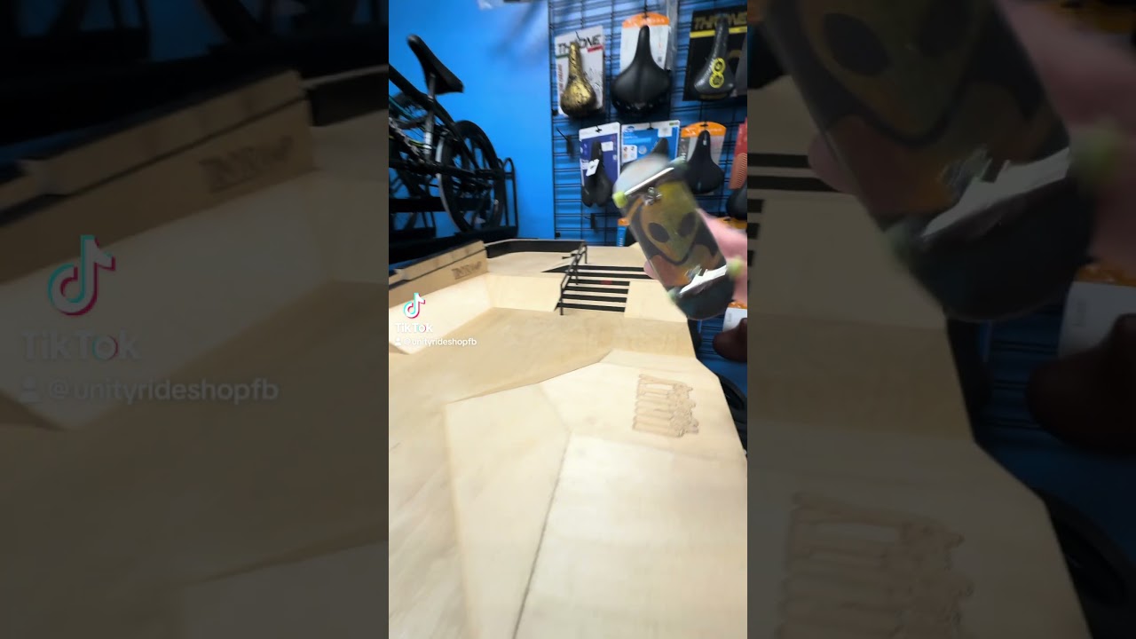 Front Finger impossible Fingerboard Trick #fingerboardstore #fingerboard #fingerboarding