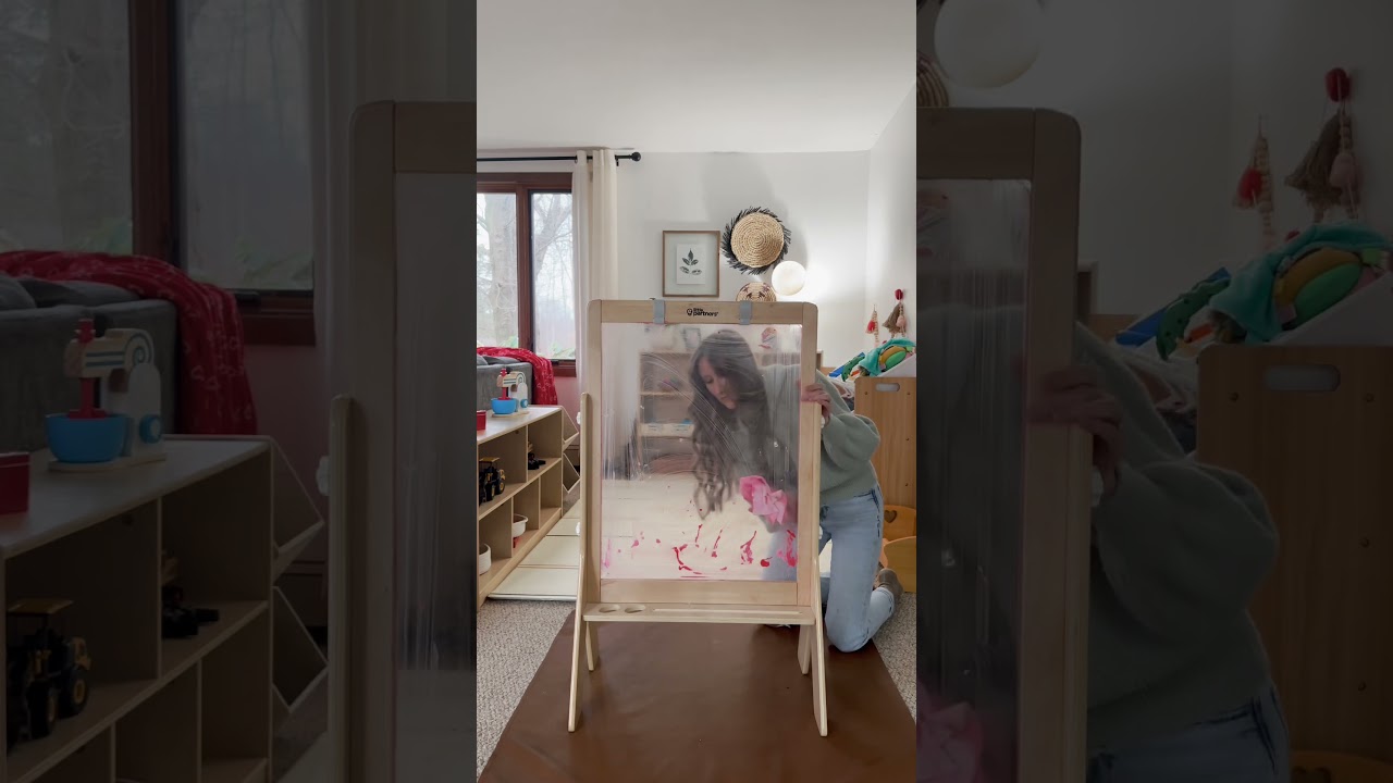 Peek-A-Boo Easel - Quick and Easy Clean Up #littlepartners #toddleractivities #montessorilife