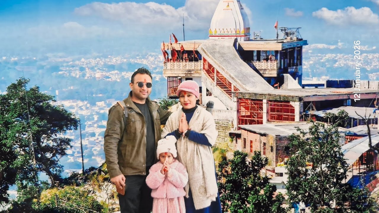 आज किए  माँ चंडीमाता  के दर्शन 🙏 krishu पर  बन्दर  ने  किया हमला 😅🤣#uttarakhand #vlogger #Haridwar 