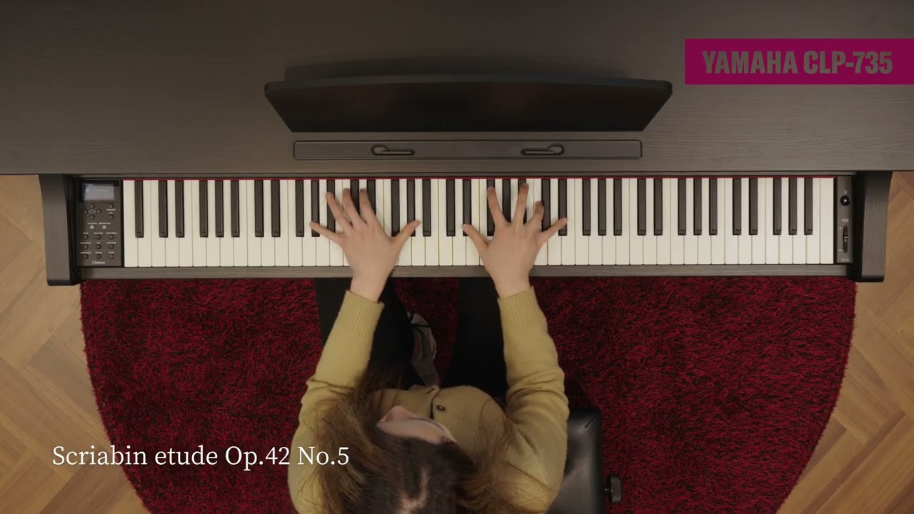 Yamaha CLP735 _ play the piano