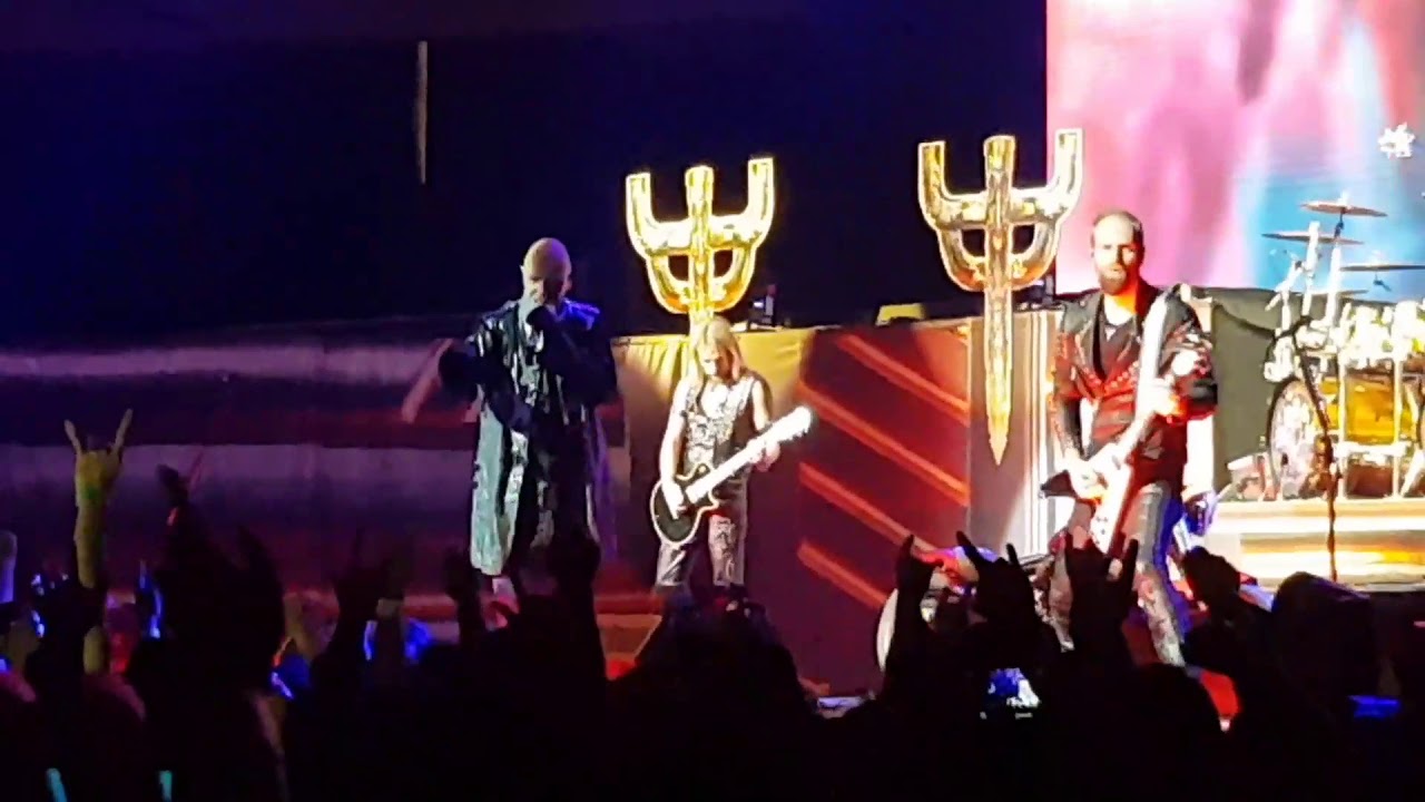 Judas priest - (breaking the law) live Chile 2018
