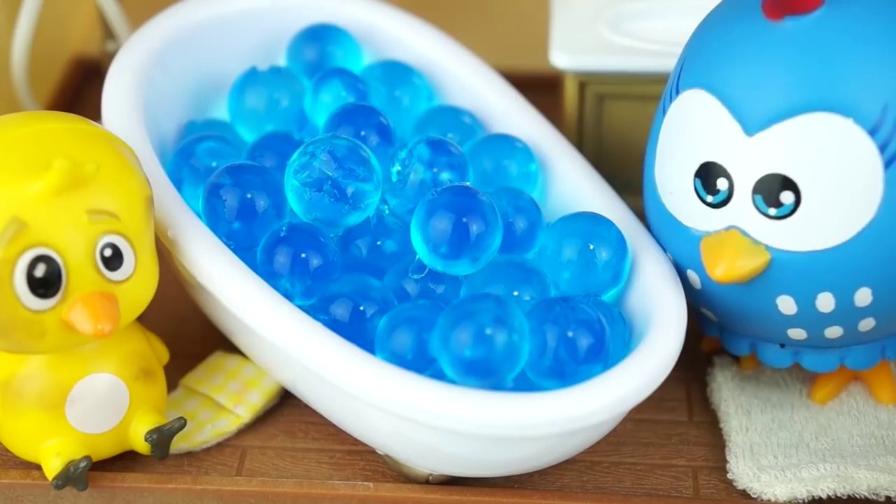 GALINHA PINTADINHA Pintinho Amarelinho Banho de bolinhas Banheira com Espuma Colorida